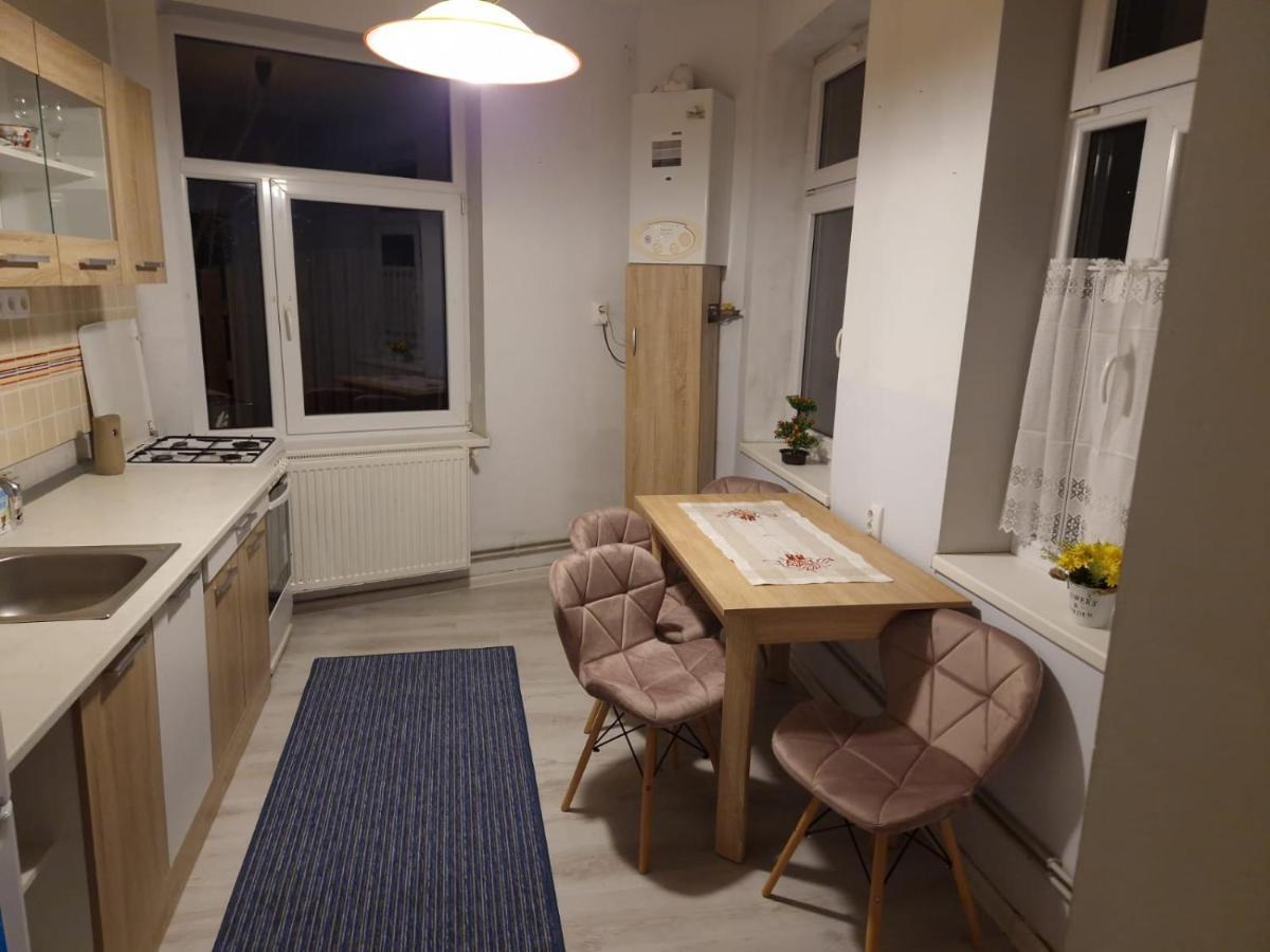 Апартаменты M&A Mario Ultra Central Apartament Брашов Экстерьер фото