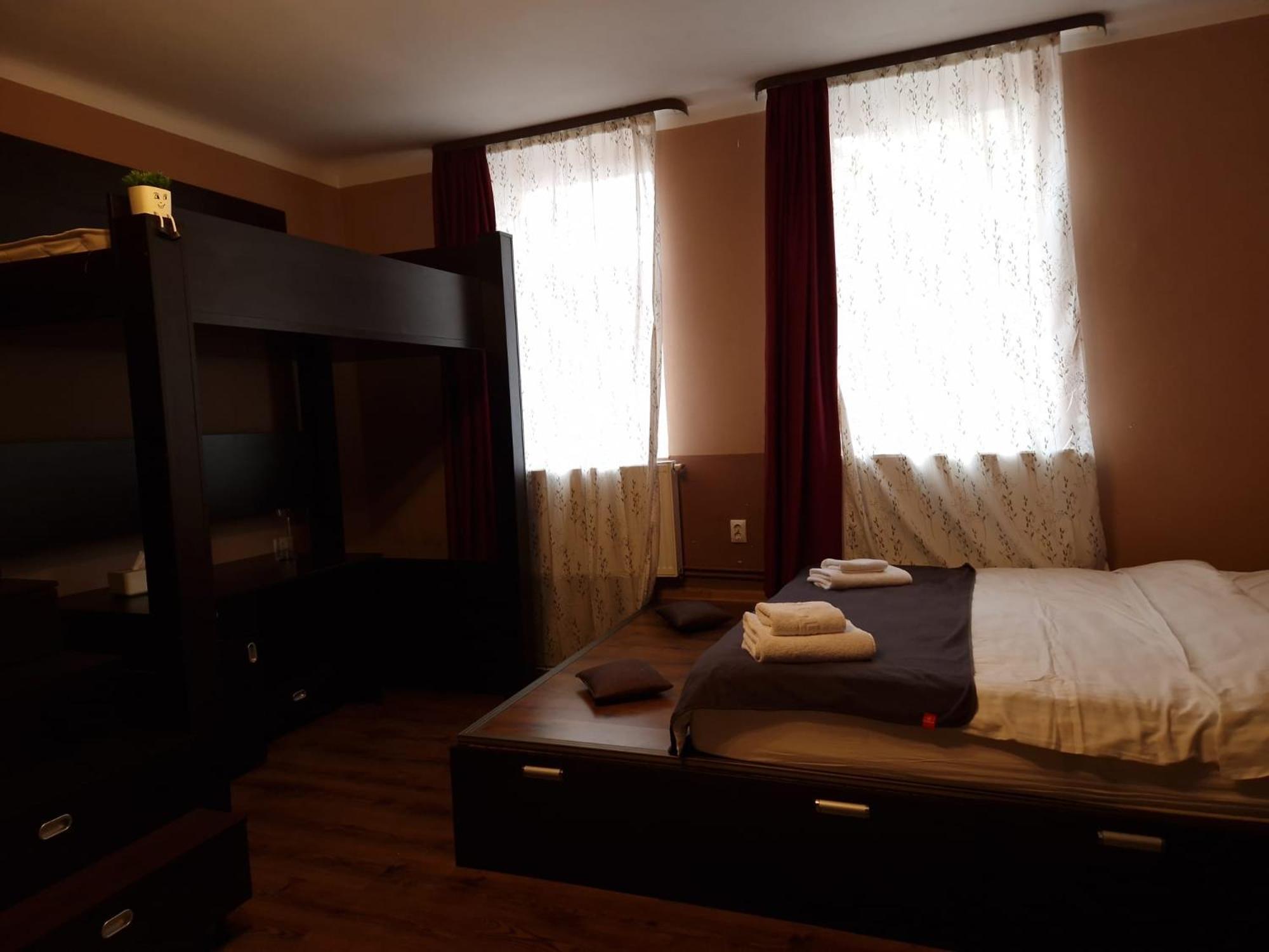 Апартаменты M&A Mario Ultra Central Apartament Брашов Экстерьер фото